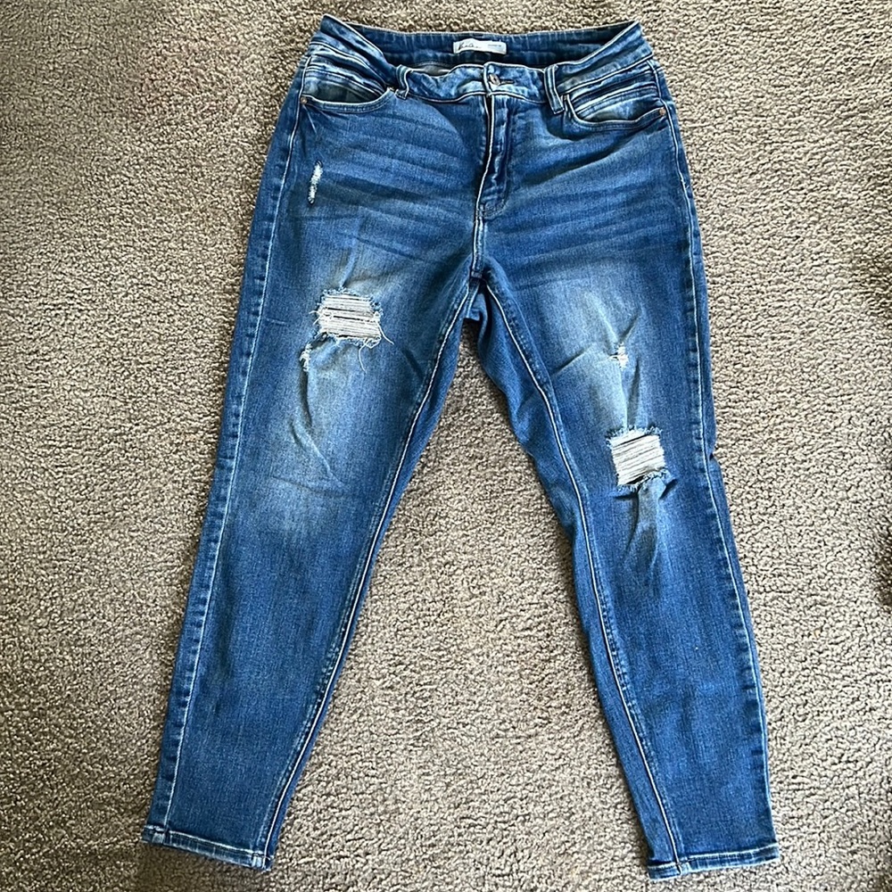 KanCan exclusively for Maurice’s destructed jeans size 14